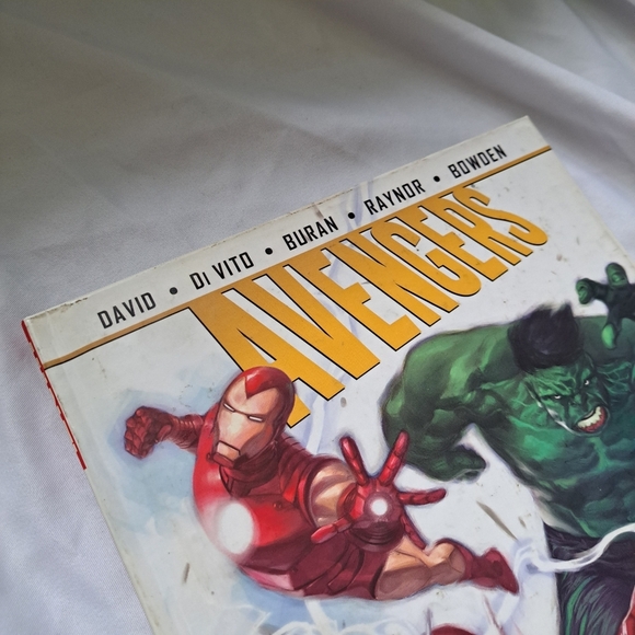 Avengers: Season One Marvel Novel by Peter David Hard Cover comic book - Picture 2 of 12